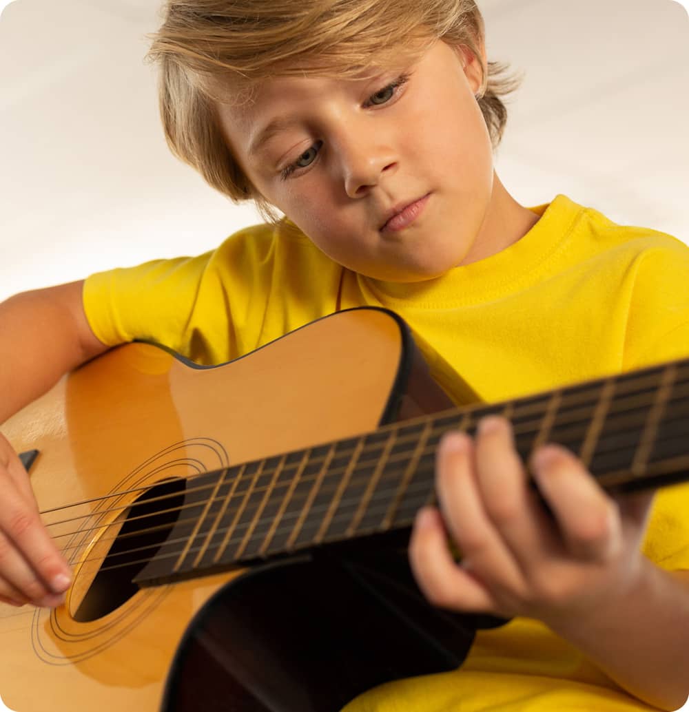 Bold-Music-Guitar-Student